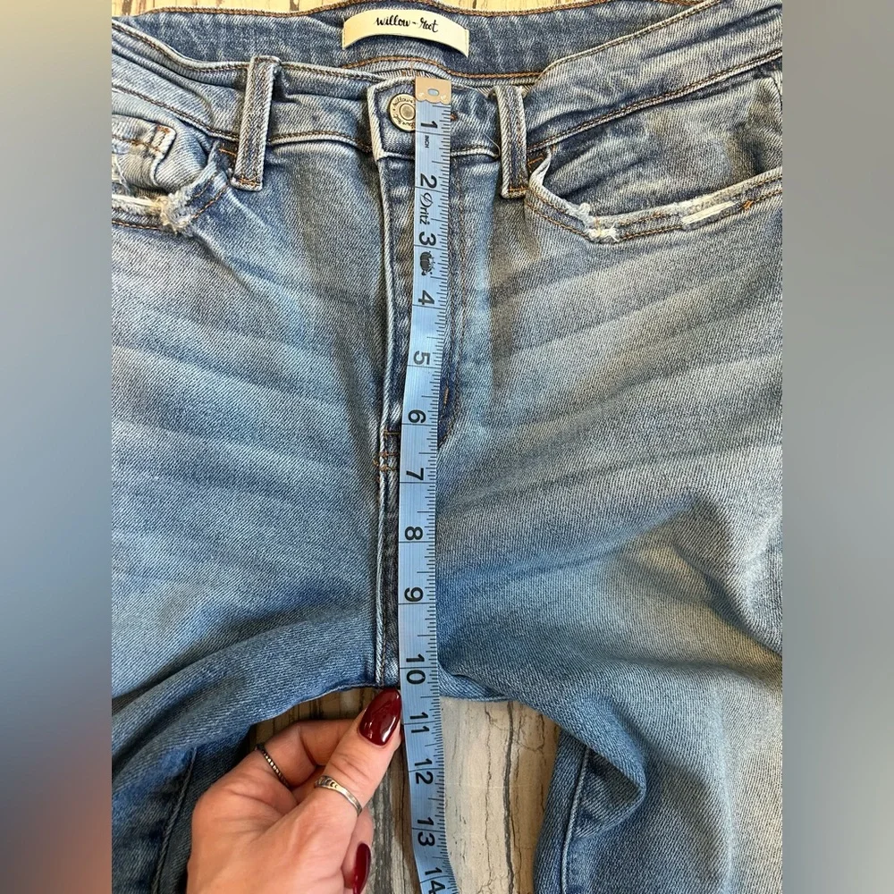 LIKE NEW Buckle Willow & Root High Rise Cropped Stretch Jean - Picture 14 of 16